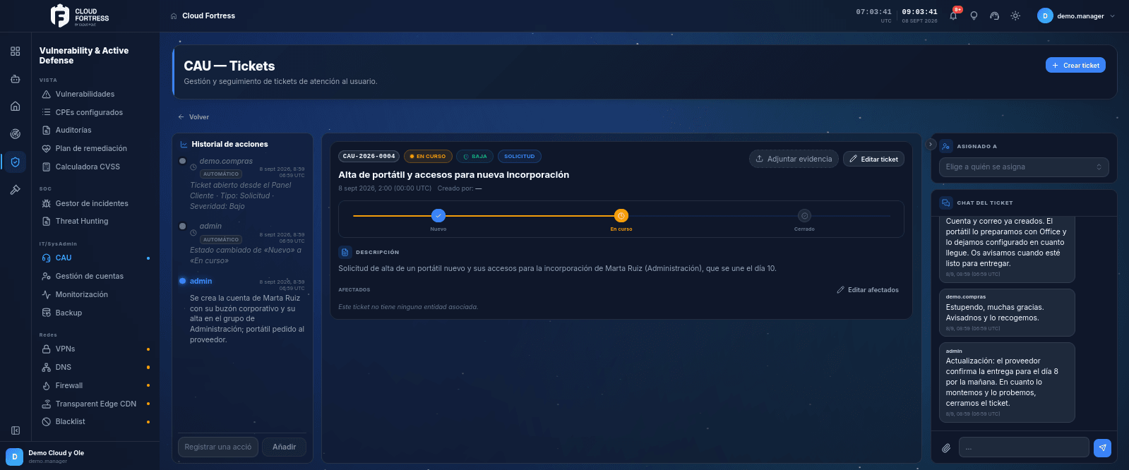 A service desk ticket in Cloud Fortress, with its status cycle, the action history and the chat with whoever opened it